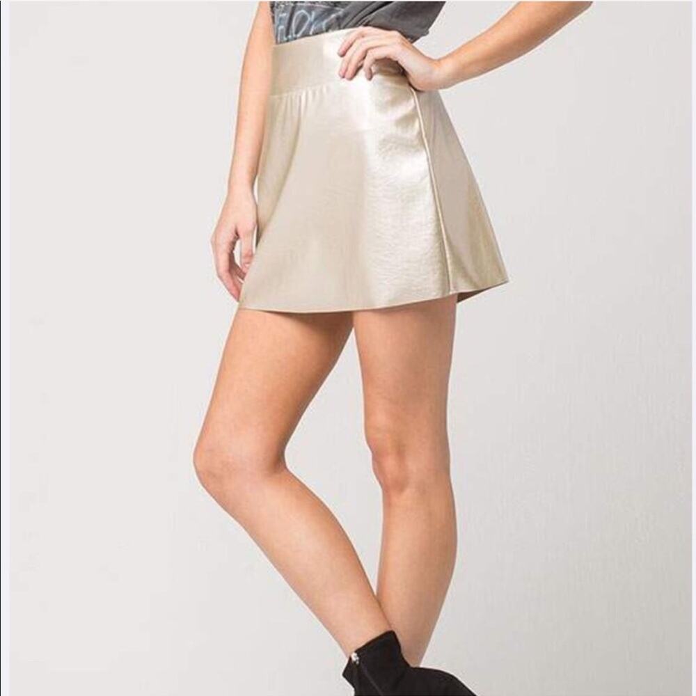 Full tilt high waist Y2K deadstock champagne gold metallic mini skirt skater S - Picture 7 of 7
